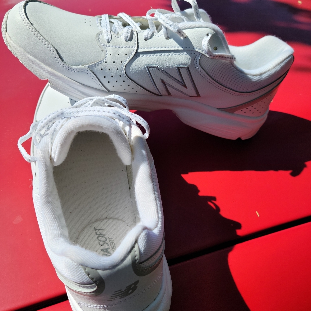 New Balance Comfort Ride White Athletic Shoes